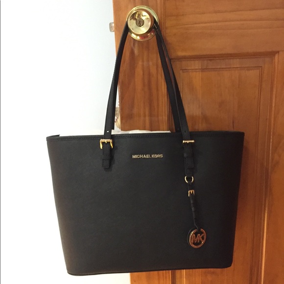 Michael Kors Leather Jet Set Tote - Picture 2 of 6